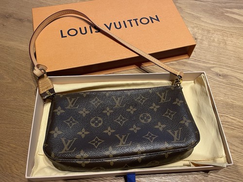 Louis vuitton pochette - vuitton,