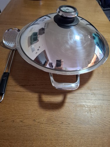 Verkaufe meinen wok mit deckel - mit,