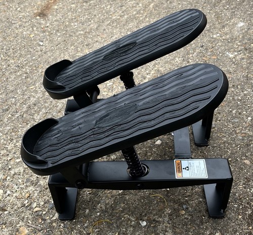 Schwarzer stepper von leg - schwarzer,