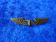 A28-06) Shade-. Hat badge