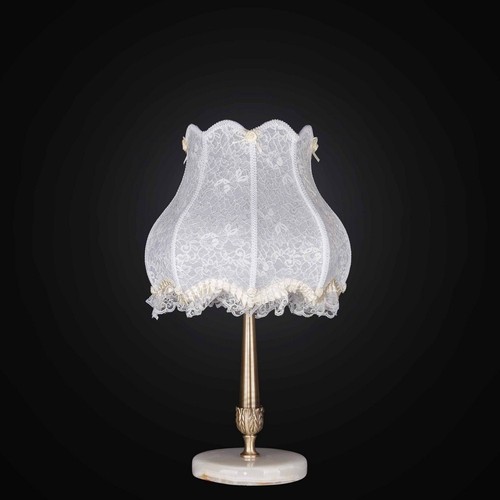 Licht durchschnitt messing und - licht,