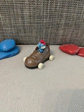 1x seltener Papaschlumpf im Metallauto Schuh Schlümpfe smurfs (E025)