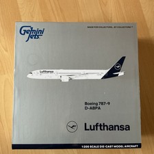 Flugzeugmodell 1:200, Lufthansa Boeing 787-9, „Berlin“ Gemini200, neuwertig 