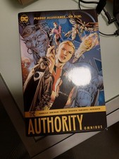 Authority Omnibus. Like New. Watren ELLIS. ENGLISH