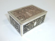 La fete de la grand-maman Schatulle mit Gravur um 1900 nach De Bucourt