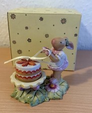 Villeroy Boch Bunny Family Hase mit Torte
