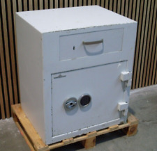 Deposit Tresor Stufe VDMA B Elektronikschloss Panzerschrank Einwurftresor 300 Kg