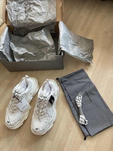 Balenciaga triple sneaker - s,