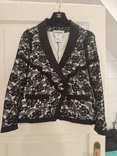 Chanel Smoking Spitzenjacke