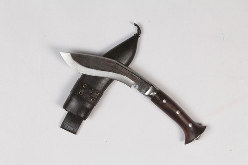 Full tang blade - tang, kukri