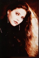 ORNELLA MUTI: 1 Foto