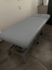 PINO Therapieliege wegen Praxisverkleinerung zu verkaufen