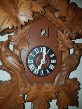 Kuckucksuhr mit 3 Vögeln