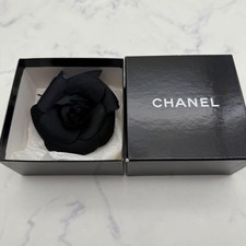 CHANEL Kamelie Brosche Corsage
