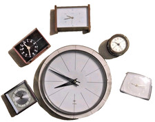Konvolut 6x Vintage Wecker/Uhren Kienzle Anker Mauthe TN 15 Steine 70er Bastler
