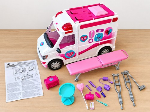 Barbie krankenwagen mit licht - krankenwagen,