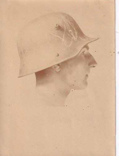 Foto soldat mit bemaltem - -, ?