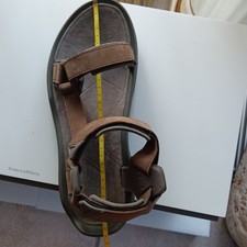 NEU ! Teva Terra Fi 5