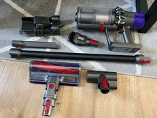 Dyson V10 Staubsauger mit