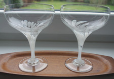 2 traumhafte Sektschalen
