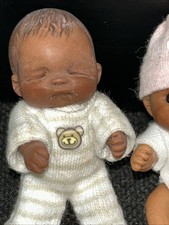 Zwei Miniatur Polymer Clay