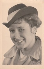 Foto AK Schöne Frau mit Hut