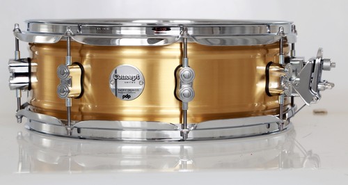 Pdp concept brass - x,