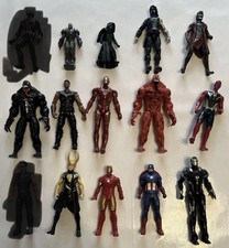 13 Actionfiguren Superhelden