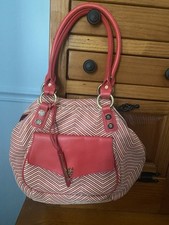 George Gina Lucy M’olly **