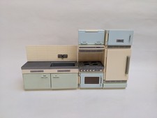 Puppenhaus Küchenzeile