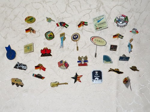 Konvolut pin buttons - pin,