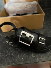 modische Sandalen von Asos neu