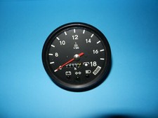 DDR Drehzahlmesser Betriebsstundenzähler Traktor Mähdrescher Fortschritt  M 8/3