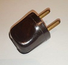 alter, veralteter! Bakelit Geräte Stecker ohne Kabel
