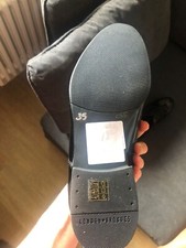 Black shinning shoe. Elegant, brand new, perfect for use with suit