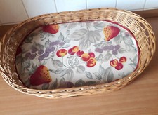 VINTAGE DDR " Ovales Korb Service Tablett ". 52x32x8 cm.Früchte Motiv .