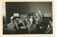 Foto WK II Soldaten Wehrmacht Telefonzentrale Stützpunkt H1.47