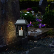 Grablaterne mit LED Kerze