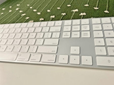 Apple Magic Keyboard / /