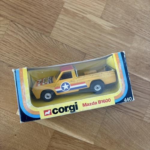 Corgi toys 440 mazda - corgi,