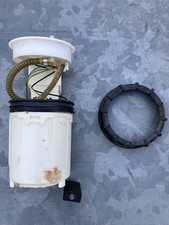 VW Lupo Volkswagen Lupo 2000 Kraftstoffpumpe Gebereinheit 6X0919051G Benzin