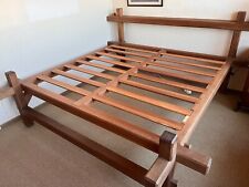 Außergewöhnliches rustikales Balkenbett aus Thailand