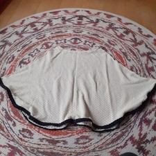 Häkelponcho, ganz dezent