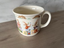 Royal Doulton Brambly Bunnykins Teetasse Porzellan mit einem Riss