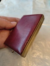 Vintage Zigarettenschachtel und Benzinfeuerzeug, Metall, Leder, guter Zustand.