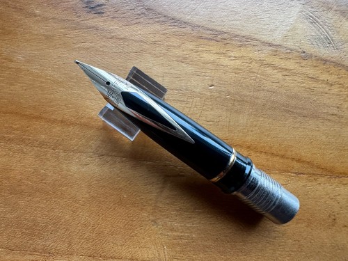 Sheaffer targa 14k solid - 14k,
