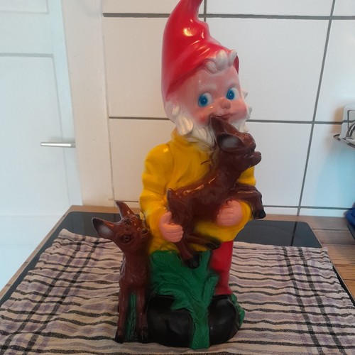 Gartenzwerg mit reh - ,
