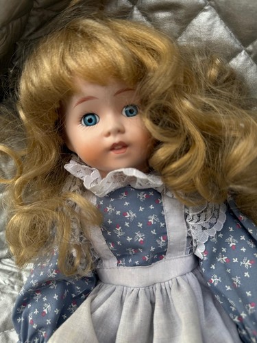 Vintage porzellanpuppe - vintage,