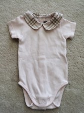 Burberry Body Mädchen mit