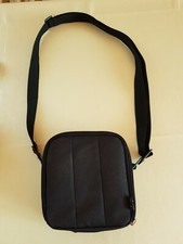 CD-Tasche von DEJA mit Schultergurt